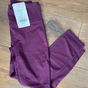 💜NWT FABLETICS TRINITY MESH POWERTOUCH CAPRI